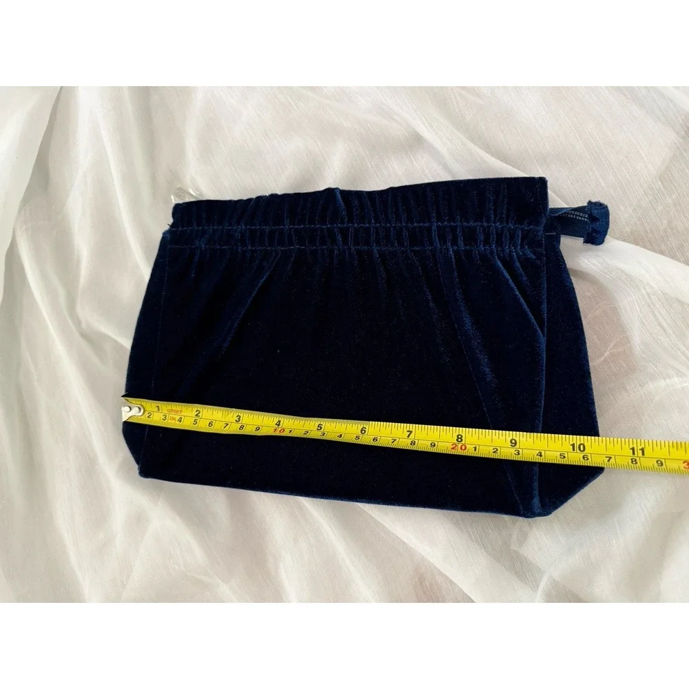 New‎ Lancome Blue Velvet Style Cosmetic Makeup Bag Holder Without Tags
